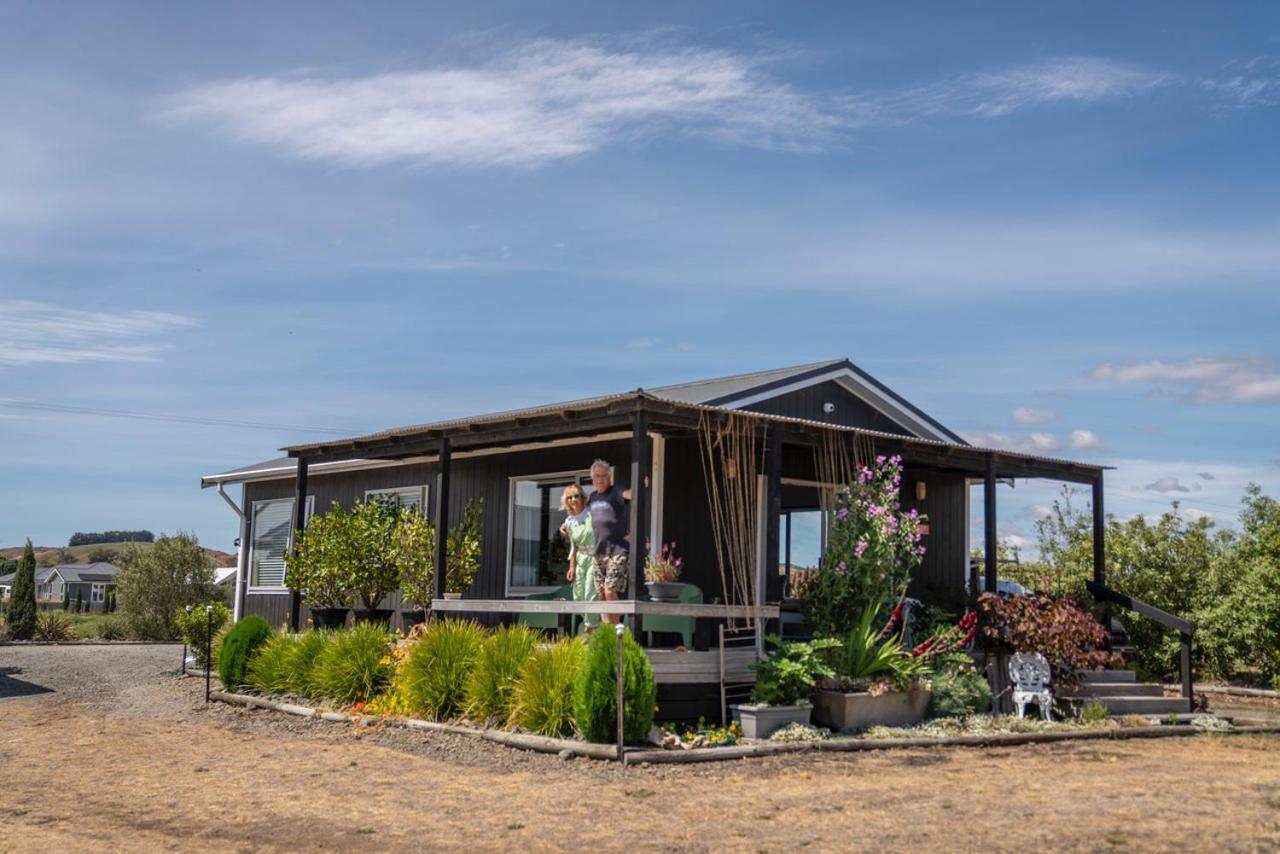 Beach Front Wine Makers Cottage Te Awanga Экстерьер фото